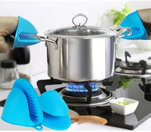 Load image into Gallery viewer, 2067 Silicone Heat Resistant Cooking Potholder for Kitchen Cooking &amp; Baking
